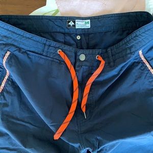 NWOT men’s LRG shorts